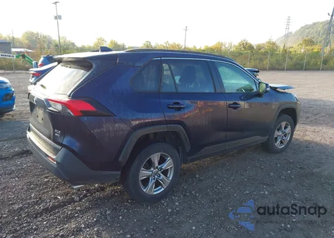 2022 Toyota Rav4 Xle из США, поврежденный, VIN JTMP1RFV4ND087193